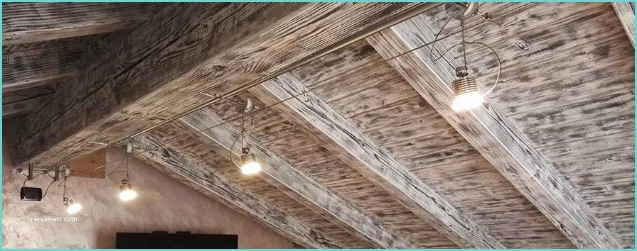 Soffitto Con Travi A Vista Illuminazione Per soffitti In Legno Galleria Di Immagini