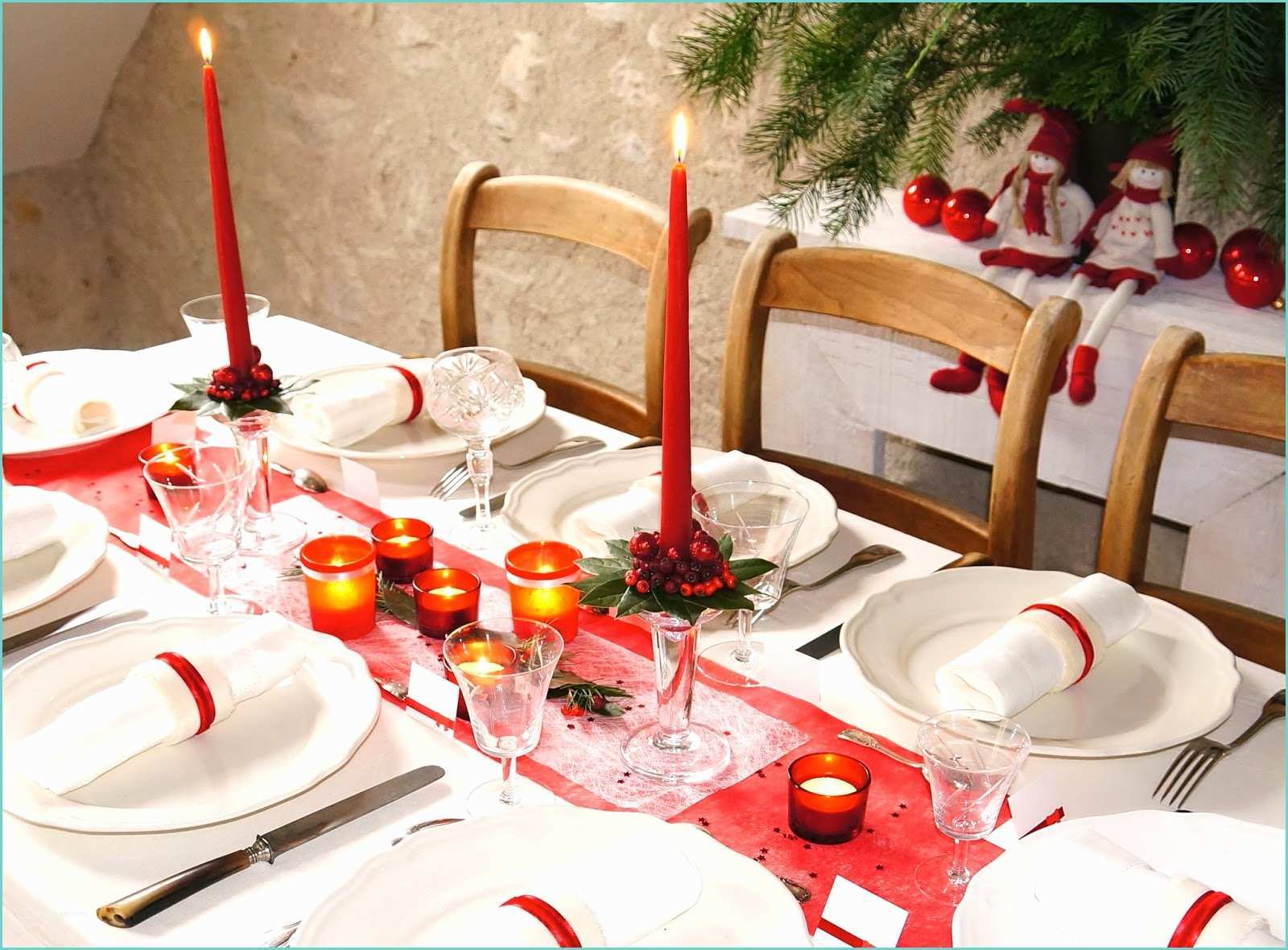 Table De Noel Rouge Et Vert Idée Décoration Table Noel Pas Cher Décoration De Noël