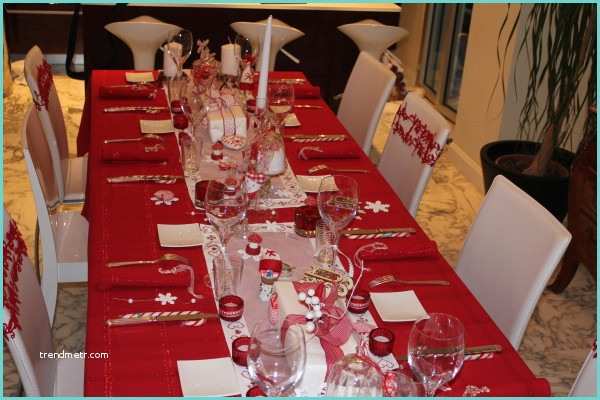 Table De Noel Rouge Et Vert Table Aux Couleurs Du Père Noël Aussi Beau Que Bon