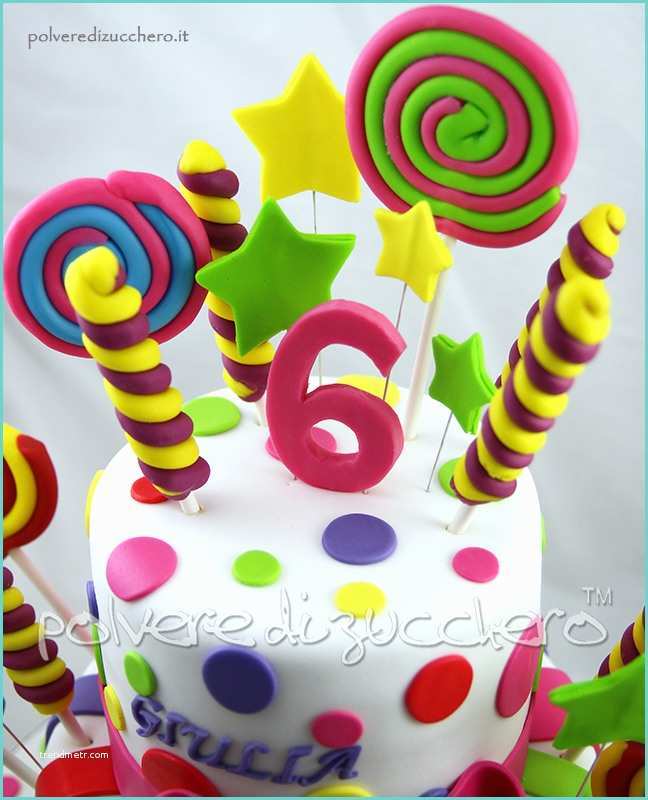 Torte Di Compleanno Cake Design Candy Cake La torta Decorata Con Le Caramelle In Pasta Di