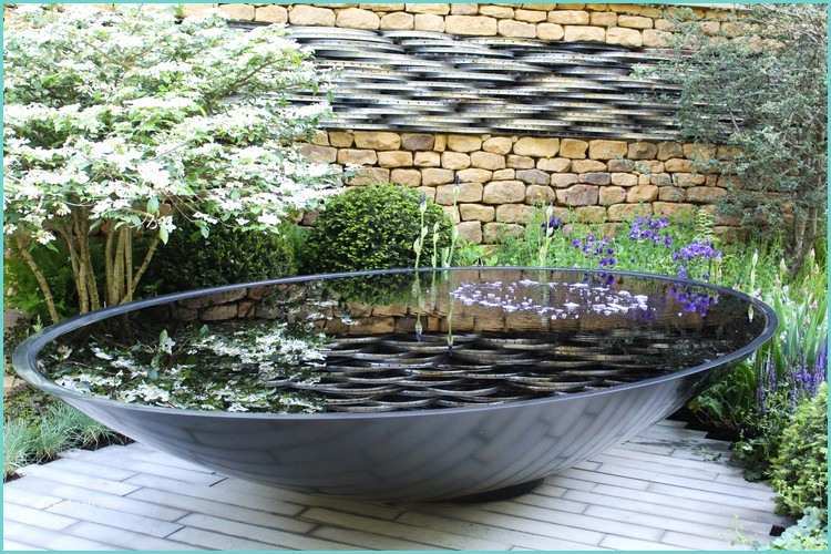 Vasque Extrieure Pour Jardin Fontaine Extérieure De Jardin En 18 Idées originales