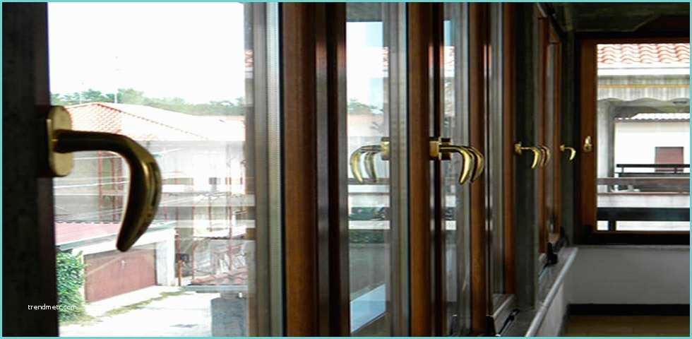Veranda In Alluminio Per Balcone Verande In Pvc
