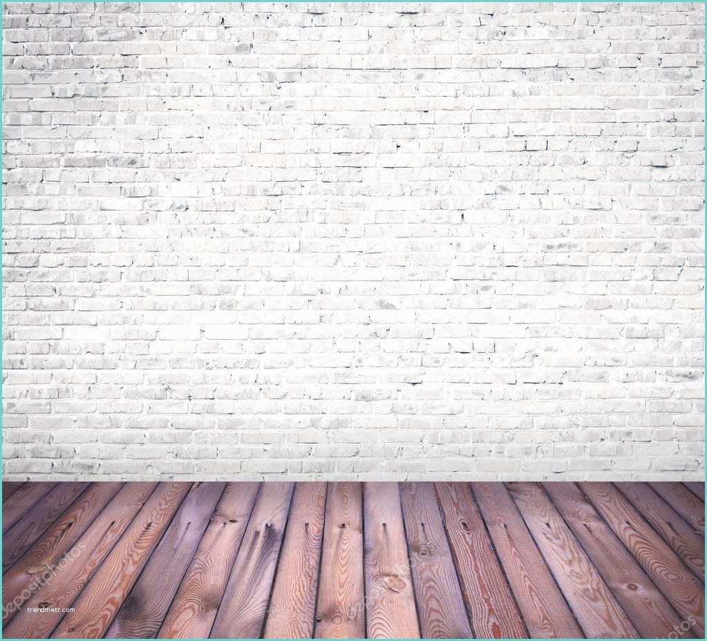 White Brick Wall and Floor Espacio Interior Con Paredes De Ladrillo Blanco Y Piso De