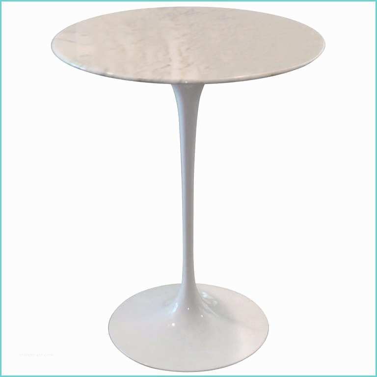 White Tulip Side Table Saarinen Tulip Side Table with Marble top by Knoll at 1stdibs