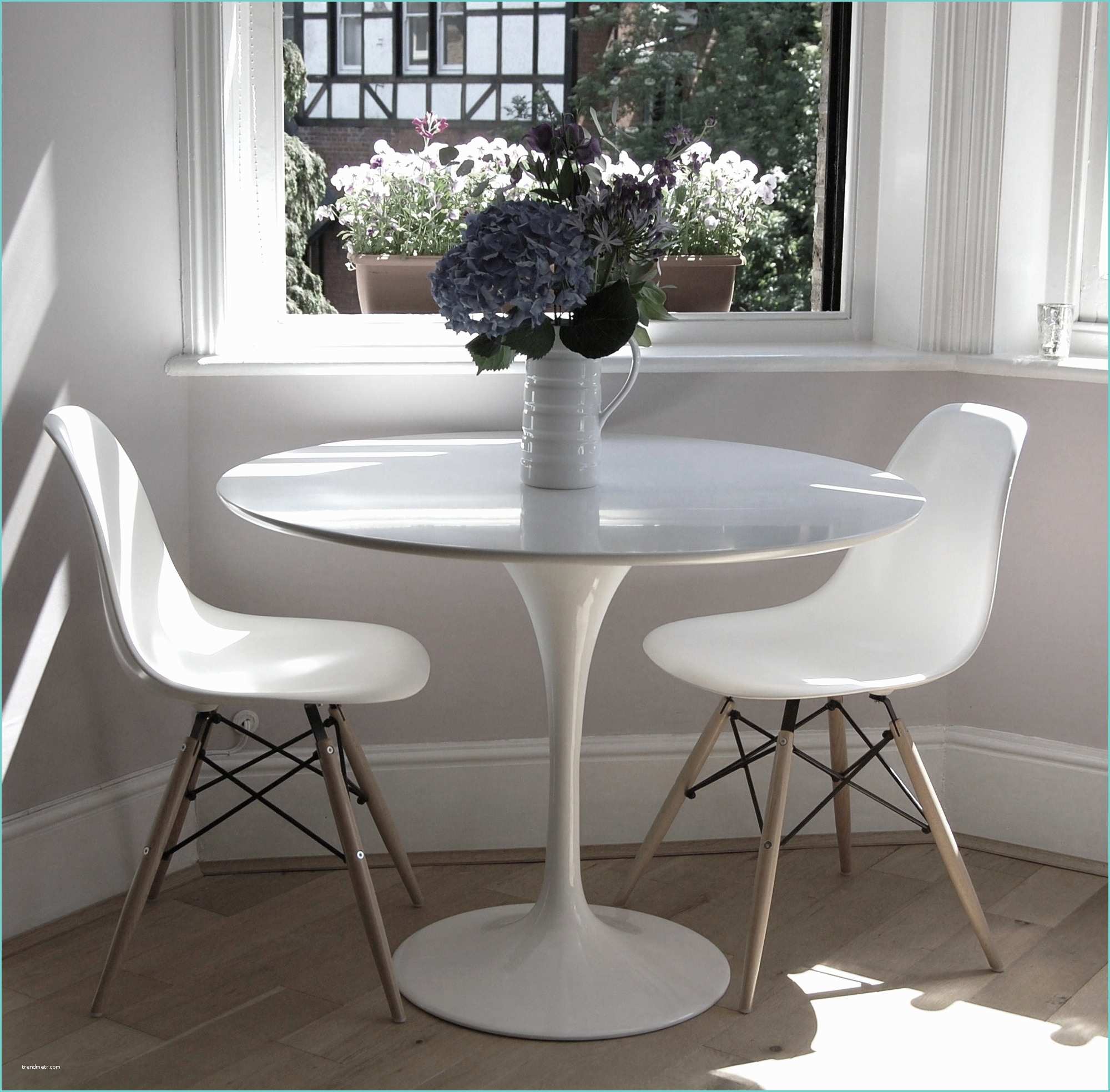 White Tulip Side Table Tulip Dining Table 90cm the Natural Furniture Pany Ltd